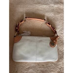 NWOT Dooney & Bourke White Pebble Leather Shoulder Bag Tan Trim Classic & Chic!